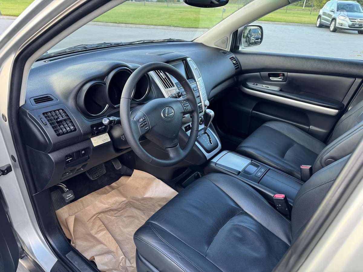Lexus RX 2006 — photo 18