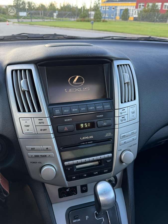 Lexus RX 2006 — photo 27