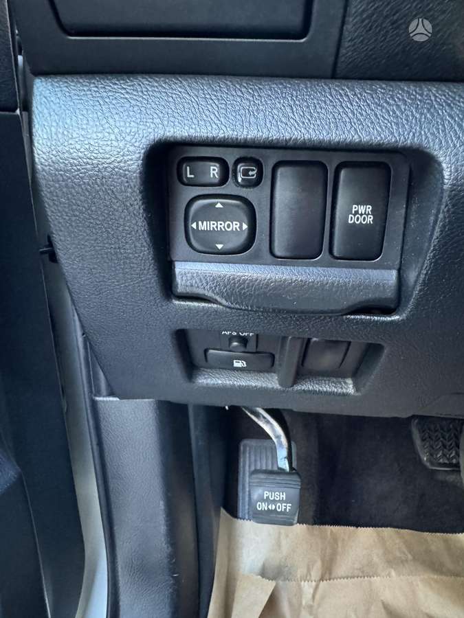 Lexus RX 2006 — photo 37