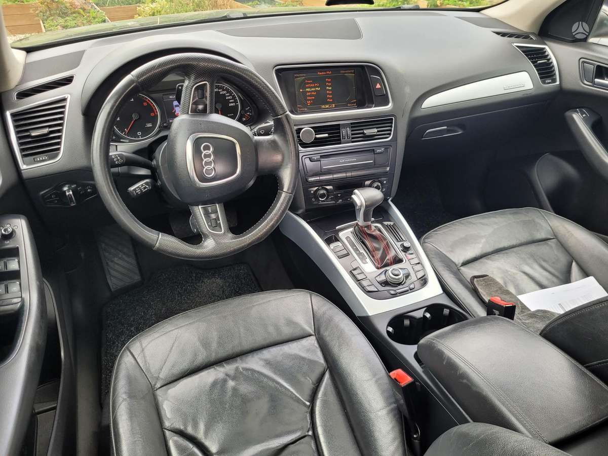 Audi Q5 2009 — photo 10