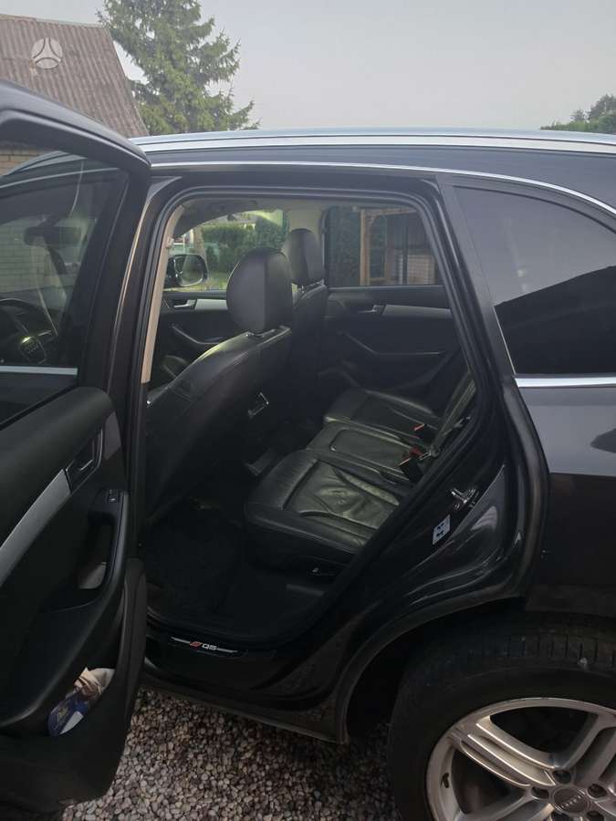 Audi Q5 2009 — photo 11