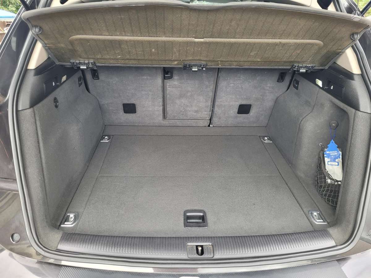 Audi Q5 2009 — photo 12