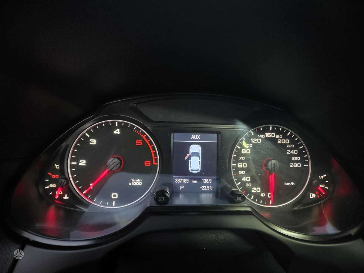 Audi Q5 2009 — photo 8