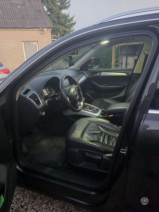 Audi Q5 2009 — photo 9