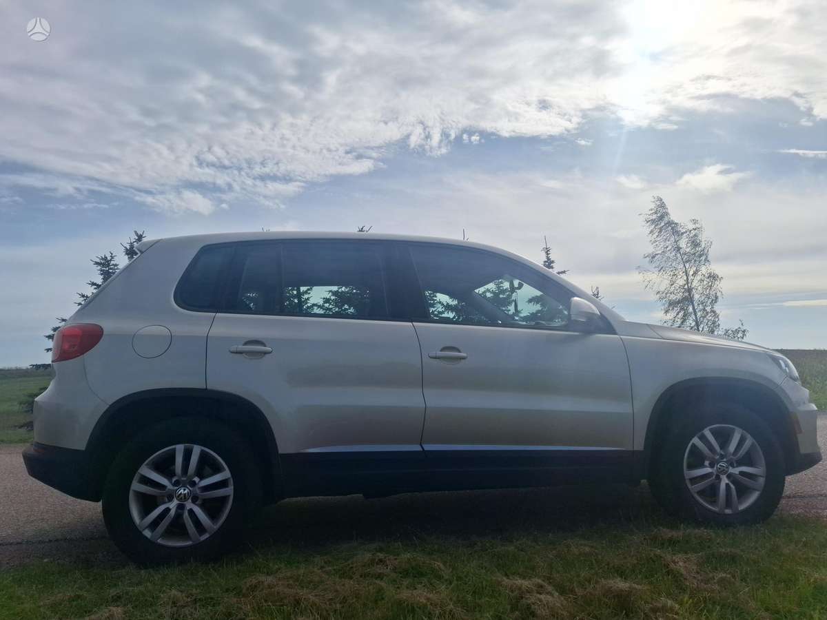 Volkswagen Tiguan 2013 — салон