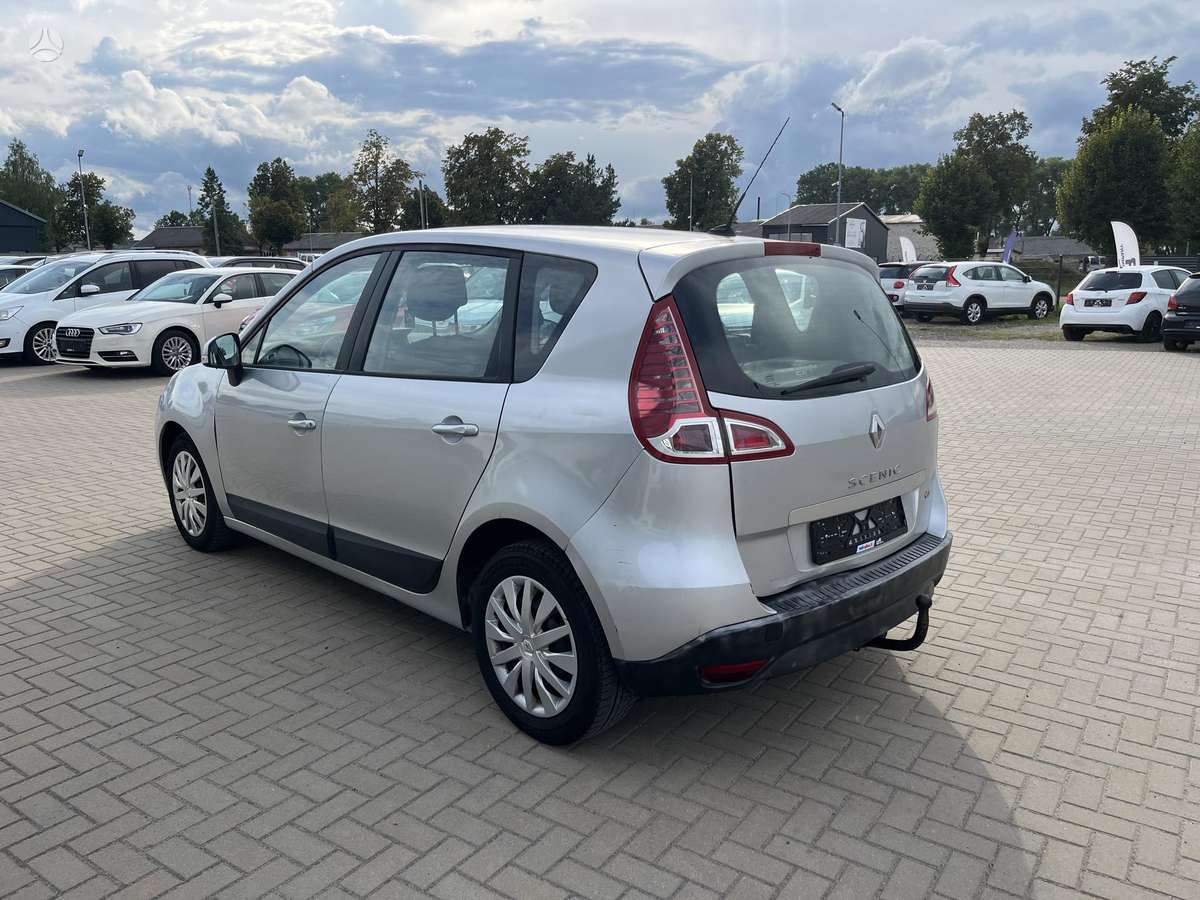 Renault Scenic 2011 — photo 10