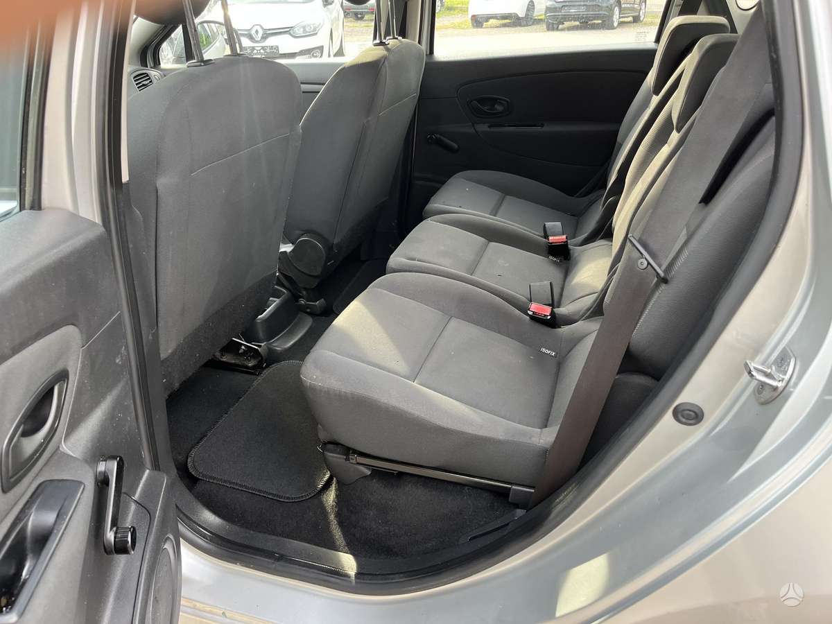 Renault Scenic 2011 — photo 14
