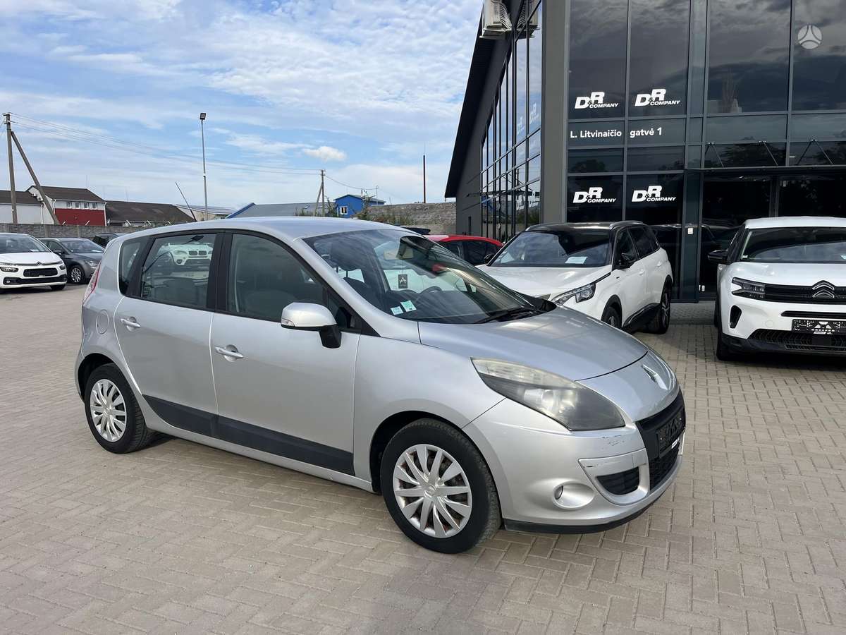 Renault Scenic 2011 — engine 1461 cm³, 110 HP (81kW)