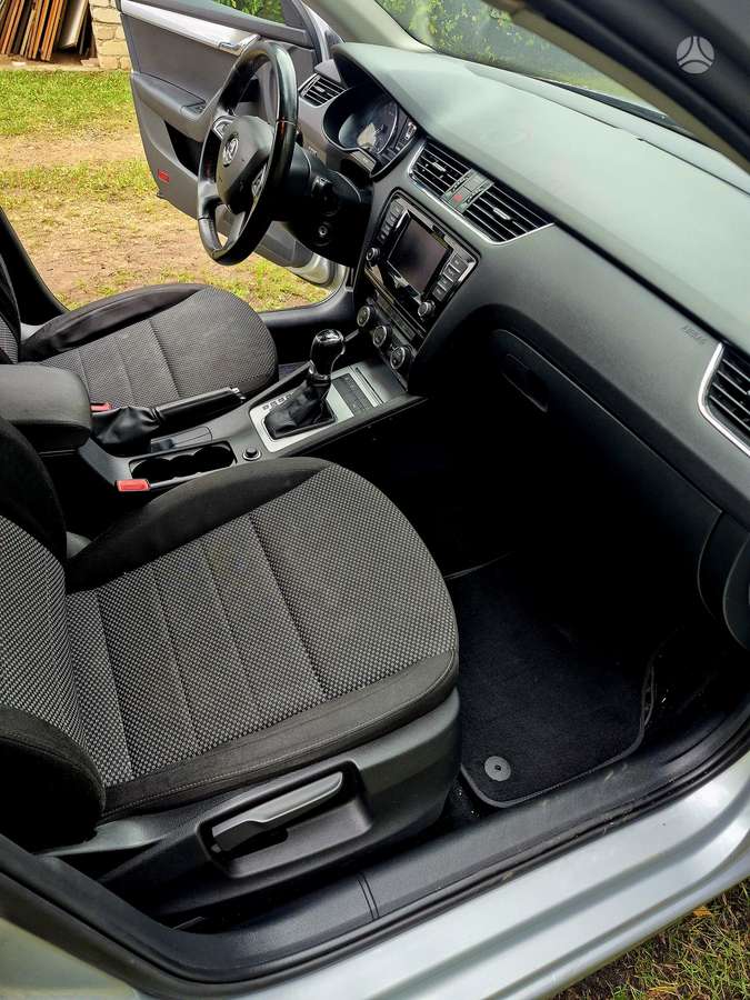Skoda Octavia 2014 — фото 11