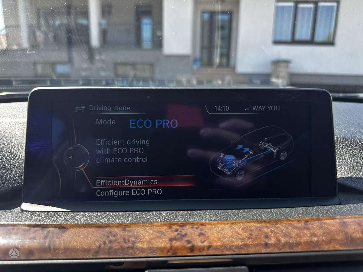 BMW 318 2013 — photo 21