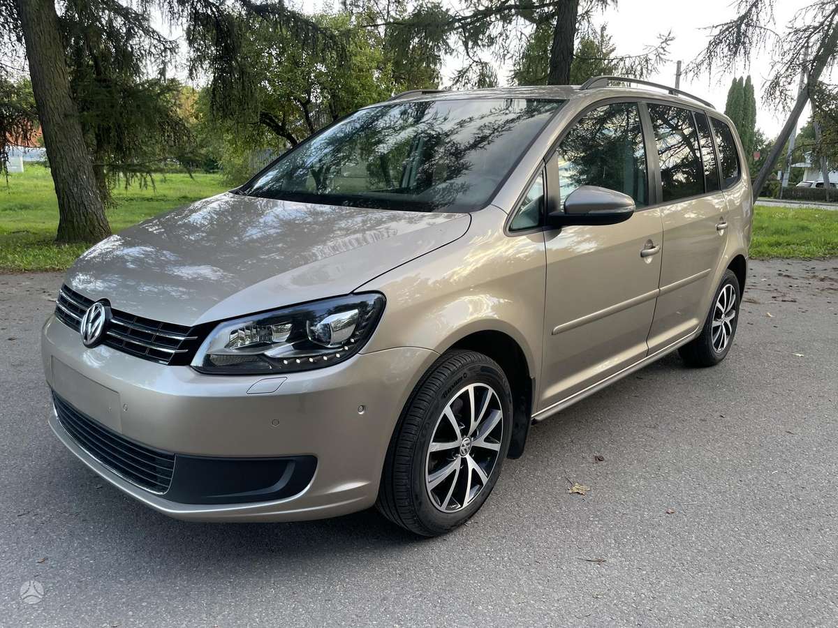 Volkswagen Touran, 2013