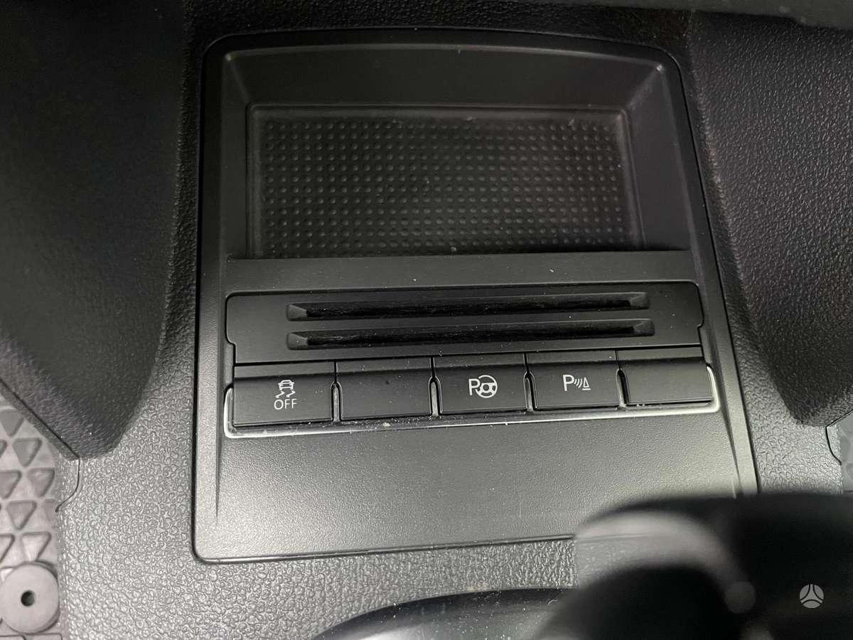 Volkswagen Touran 2013 — photo 13