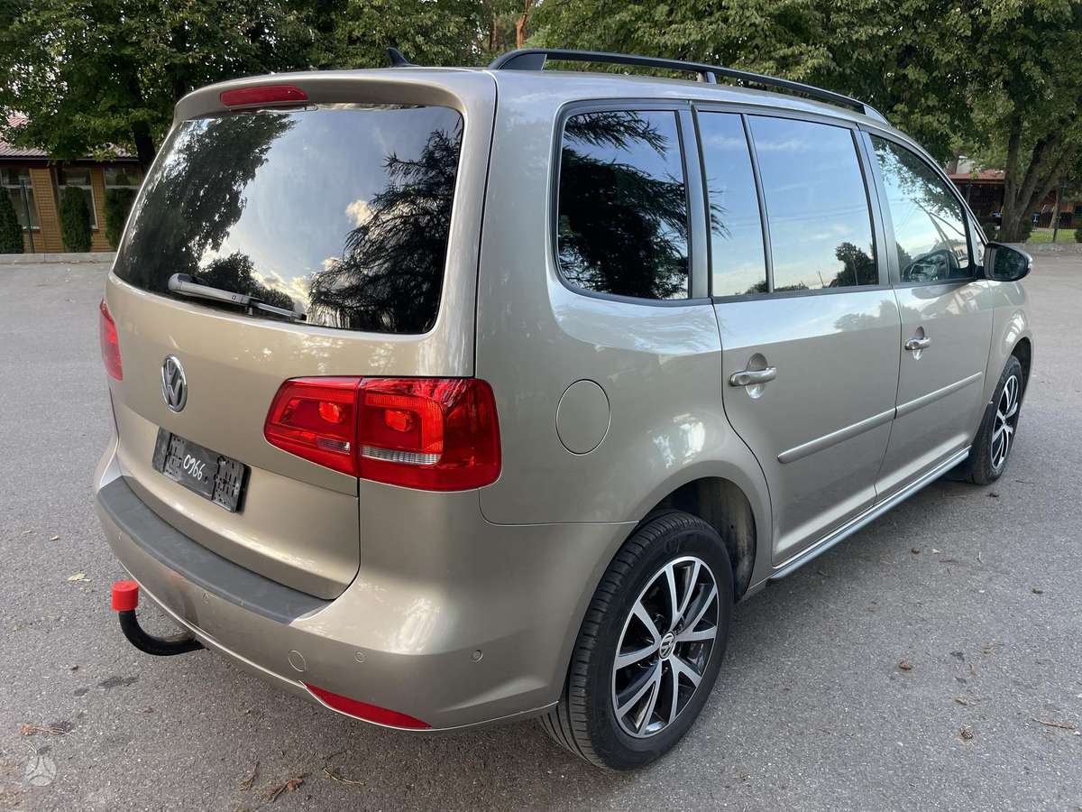 Volkswagen Touran 2013 — photo 5