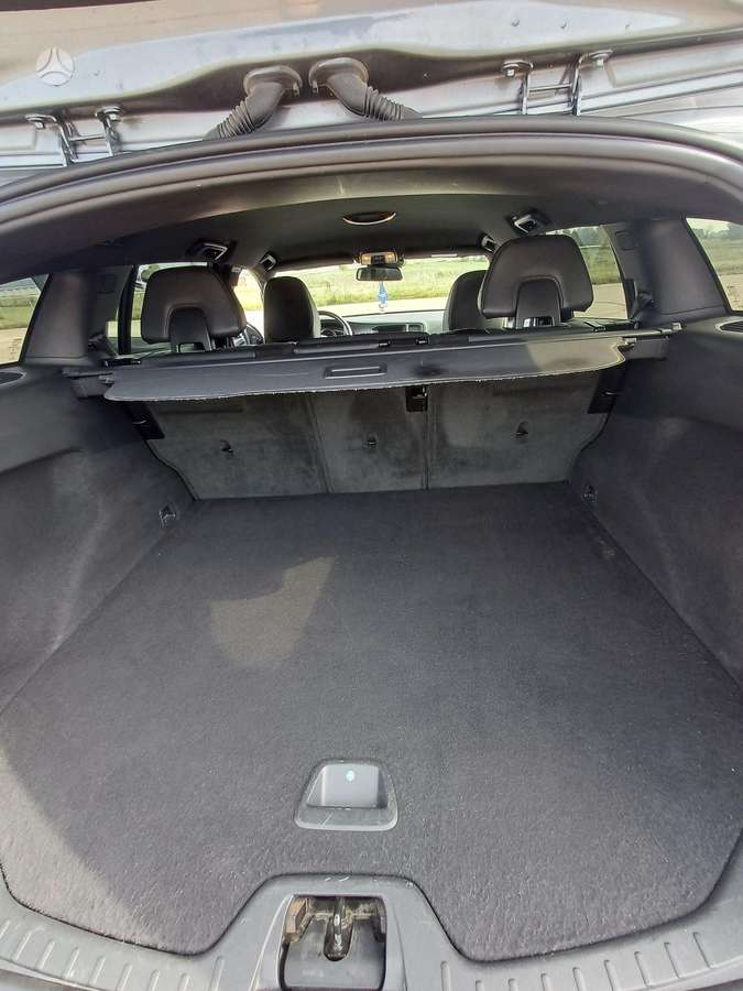 Volvo V60 2015 — photo 8