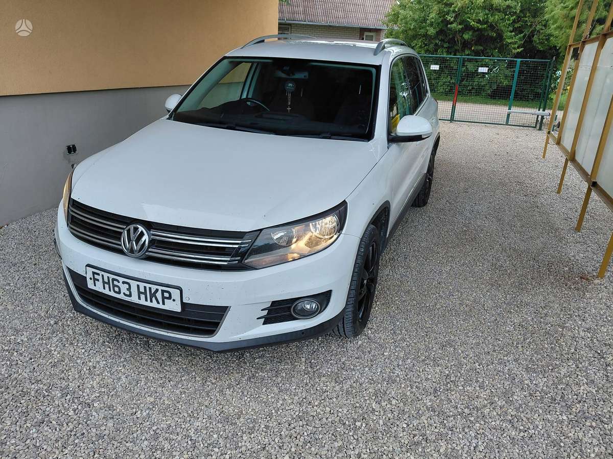 Volkswagen Tiguan 2014 — interior