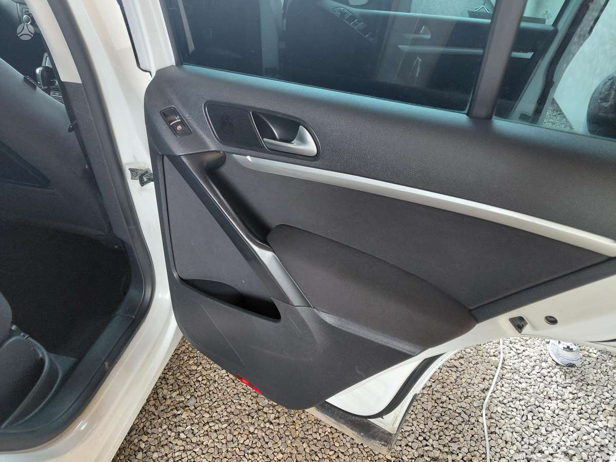 Volkswagen Tiguan 2014 — photo 8
