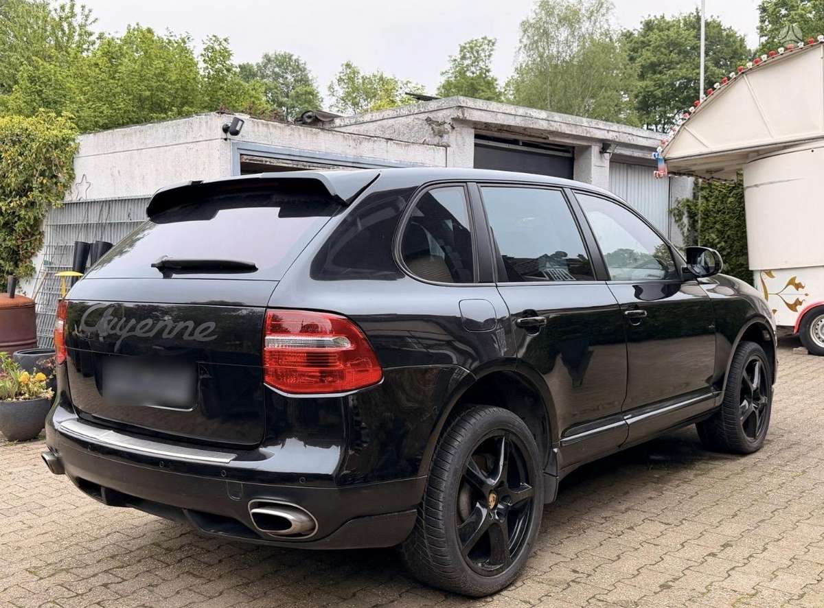 Porsche Cayenne 2009 — engine 2967 cm³, 241 HP (177kW)
