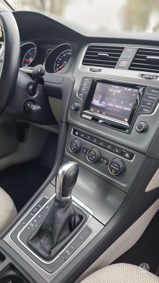 Volkswagen Golf 2013 — photo 26