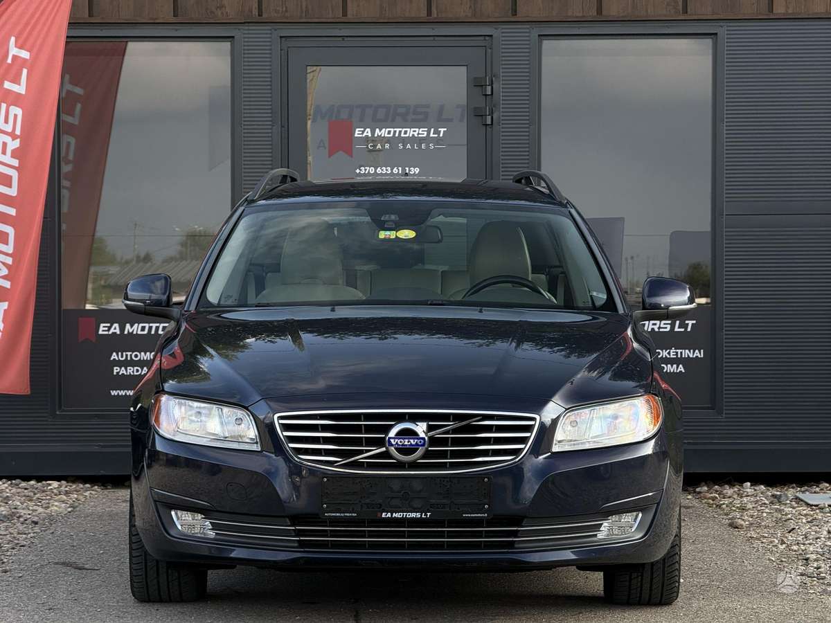 Volvo V70 2014 — вигляд ззаду