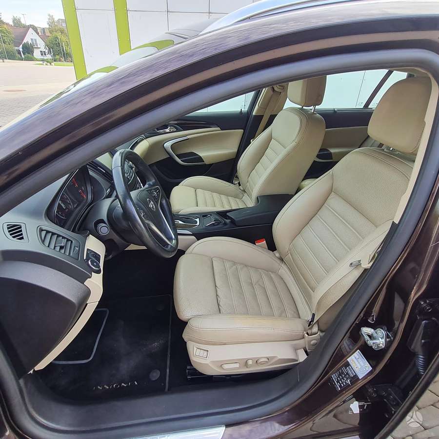 Opel Insignia 2014 — photo 11