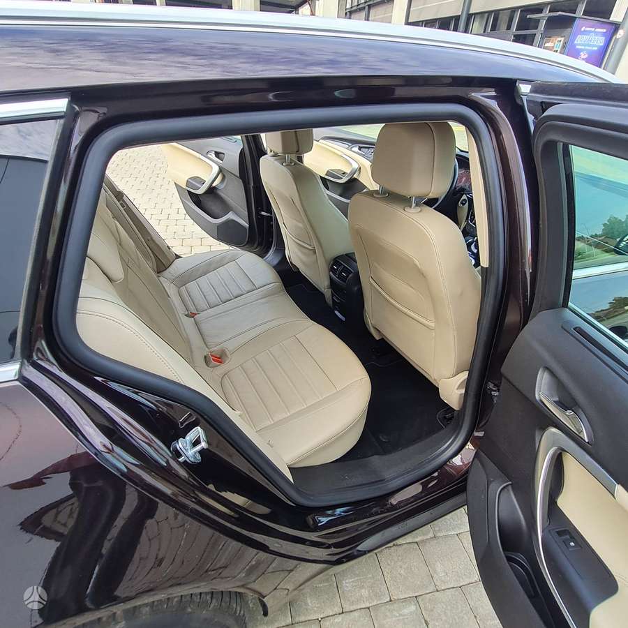 Opel Insignia 2014 — photo 13