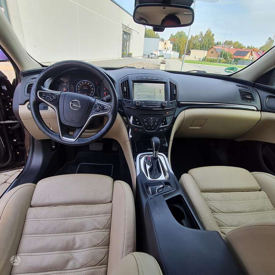 Opel Insignia 2014 — photo 15