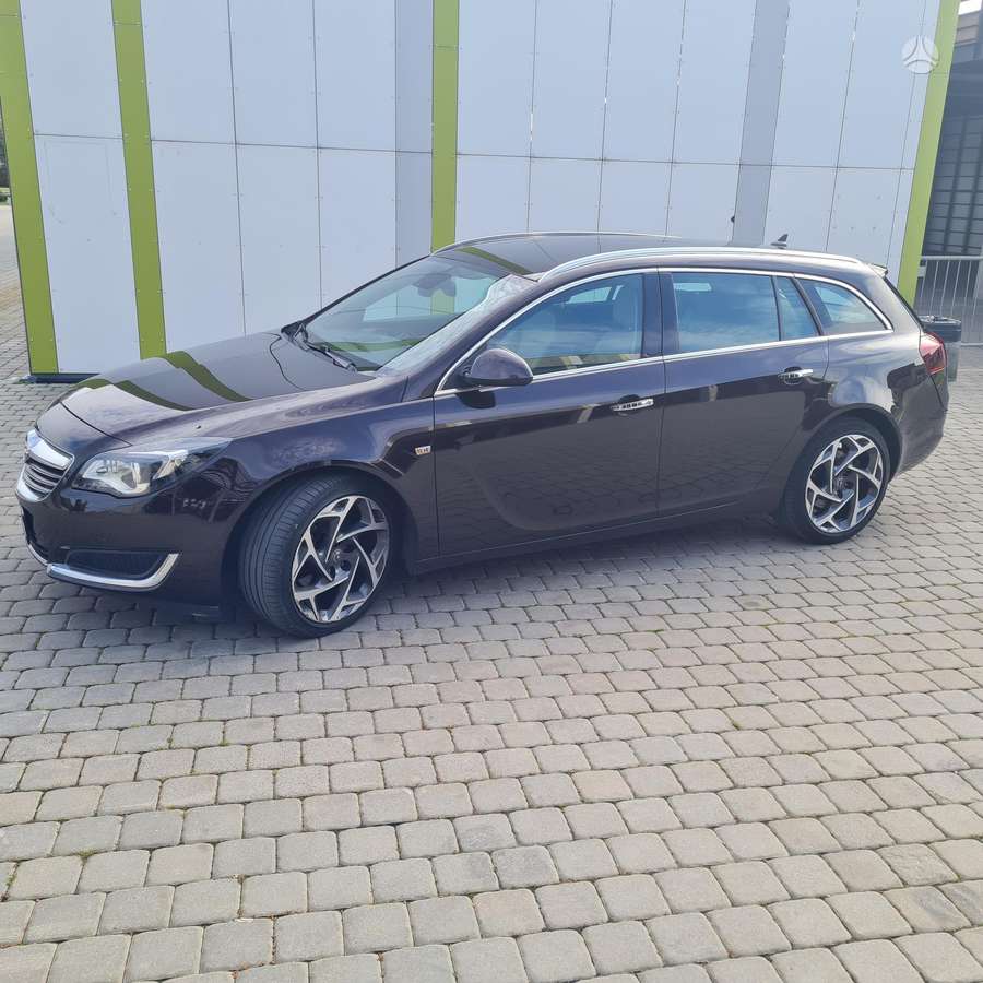 Opel Insignia 2014 — rear view