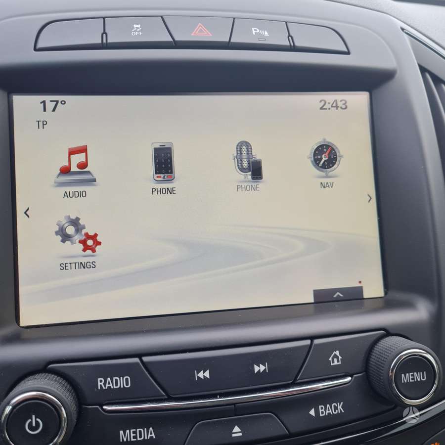 Opel Insignia 2014 — photo 24