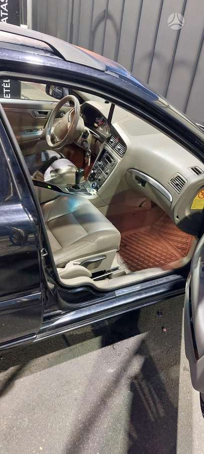 Volvo V70 2005 — фото 10