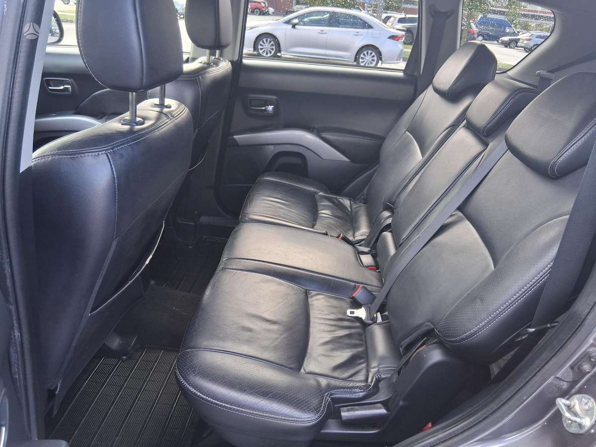 Mitsubishi Outlander 2009 — photo 14