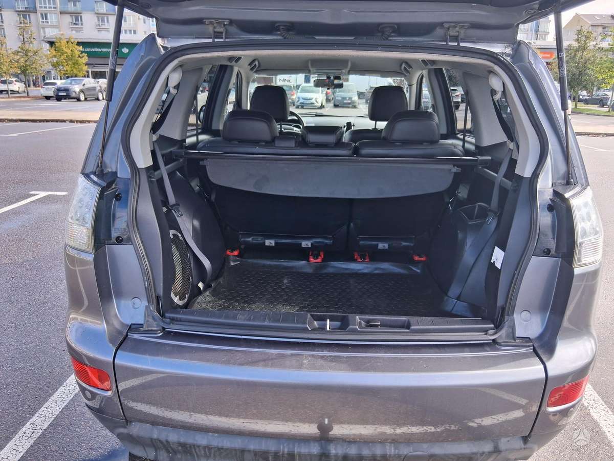 Mitsubishi Outlander 2009 — photo 16