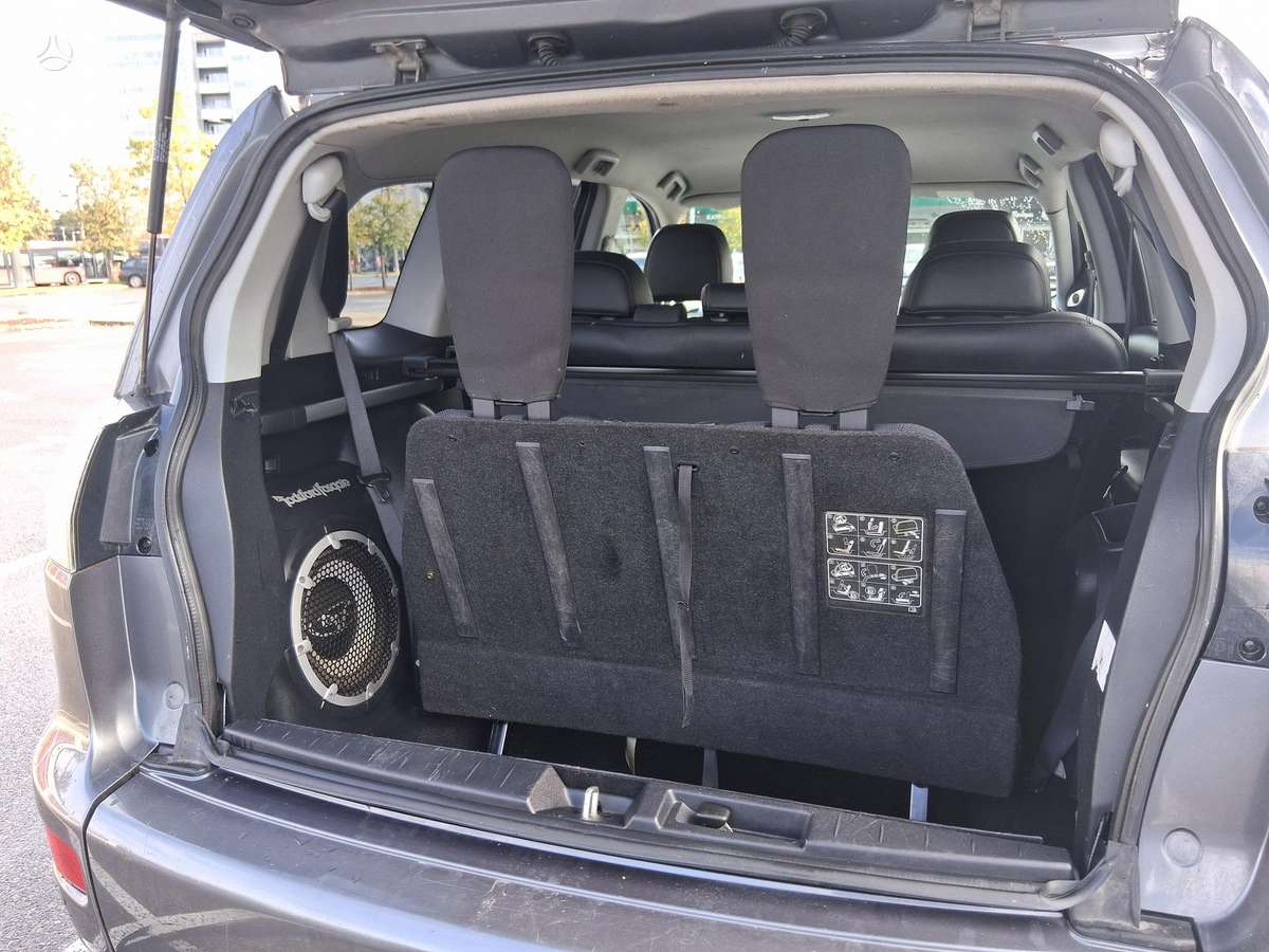 Mitsubishi Outlander 2009 — photo 18