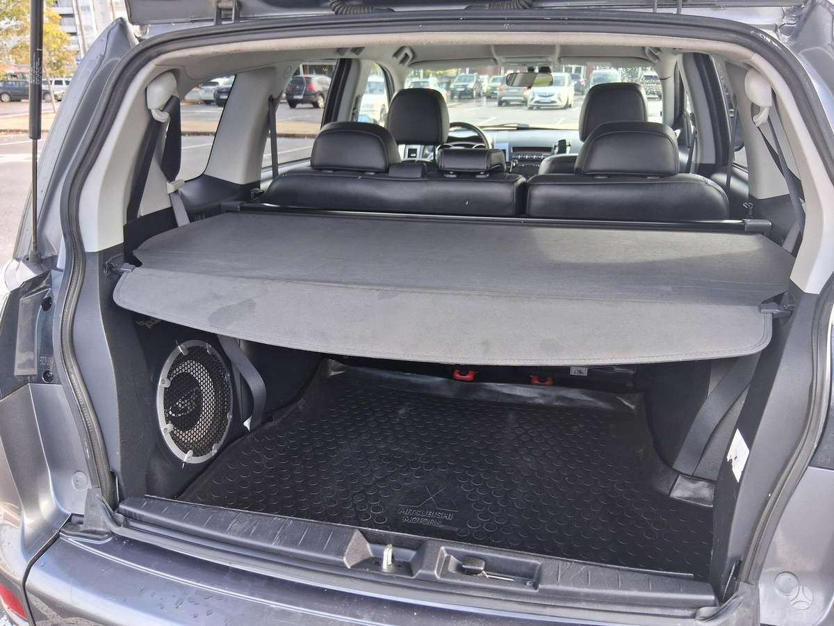 Mitsubishi Outlander 2009 — photo 20