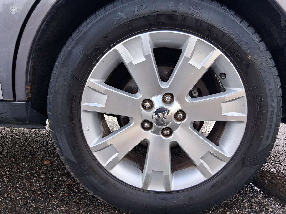 Mitsubishi Outlander 2009 — photo 23