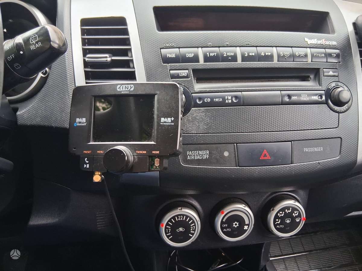Mitsubishi Outlander 2009 — photo 28