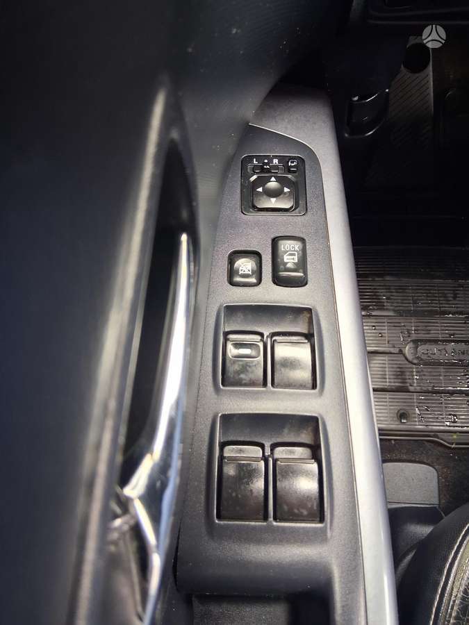 Mitsubishi Outlander 2009 — photo 29