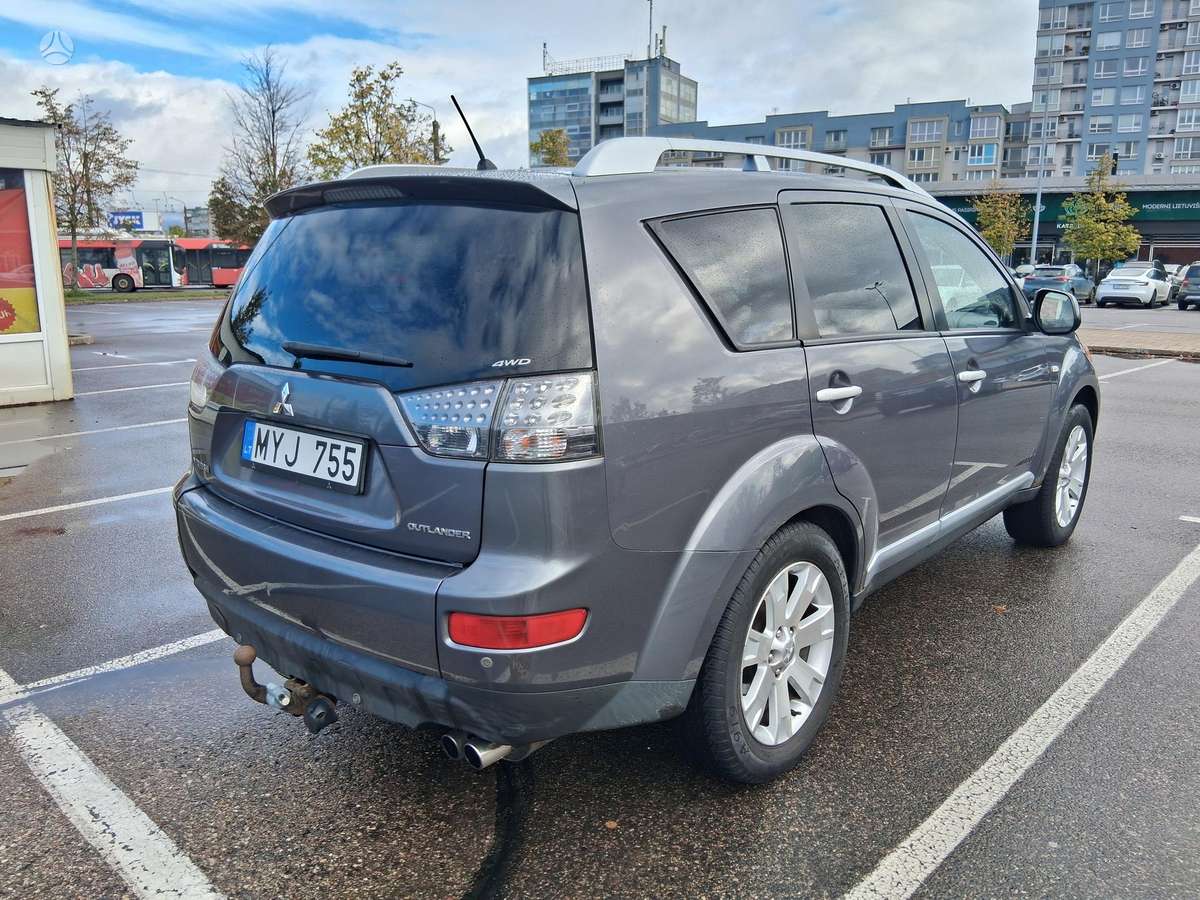 Mitsubishi Outlander 2009 — photo 5
