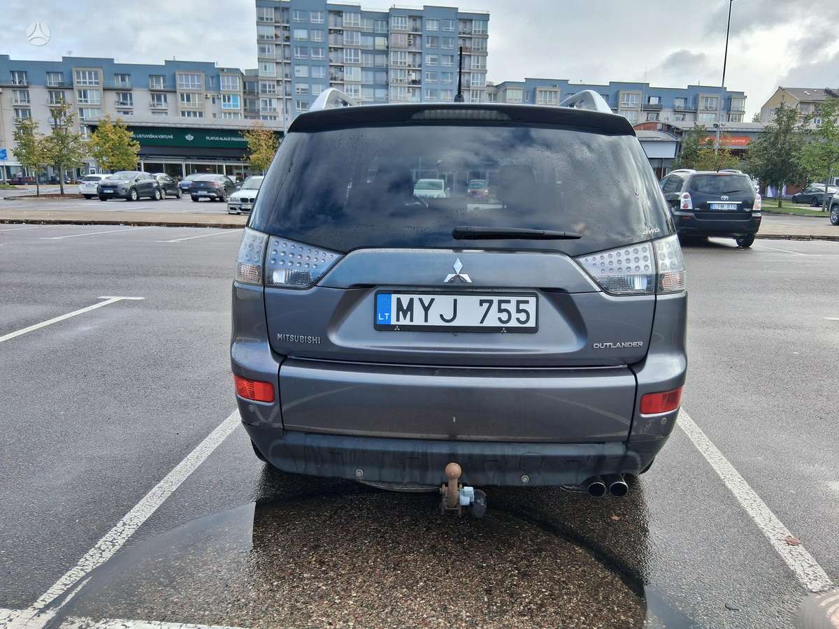 Mitsubishi Outlander 2009 — photo 6