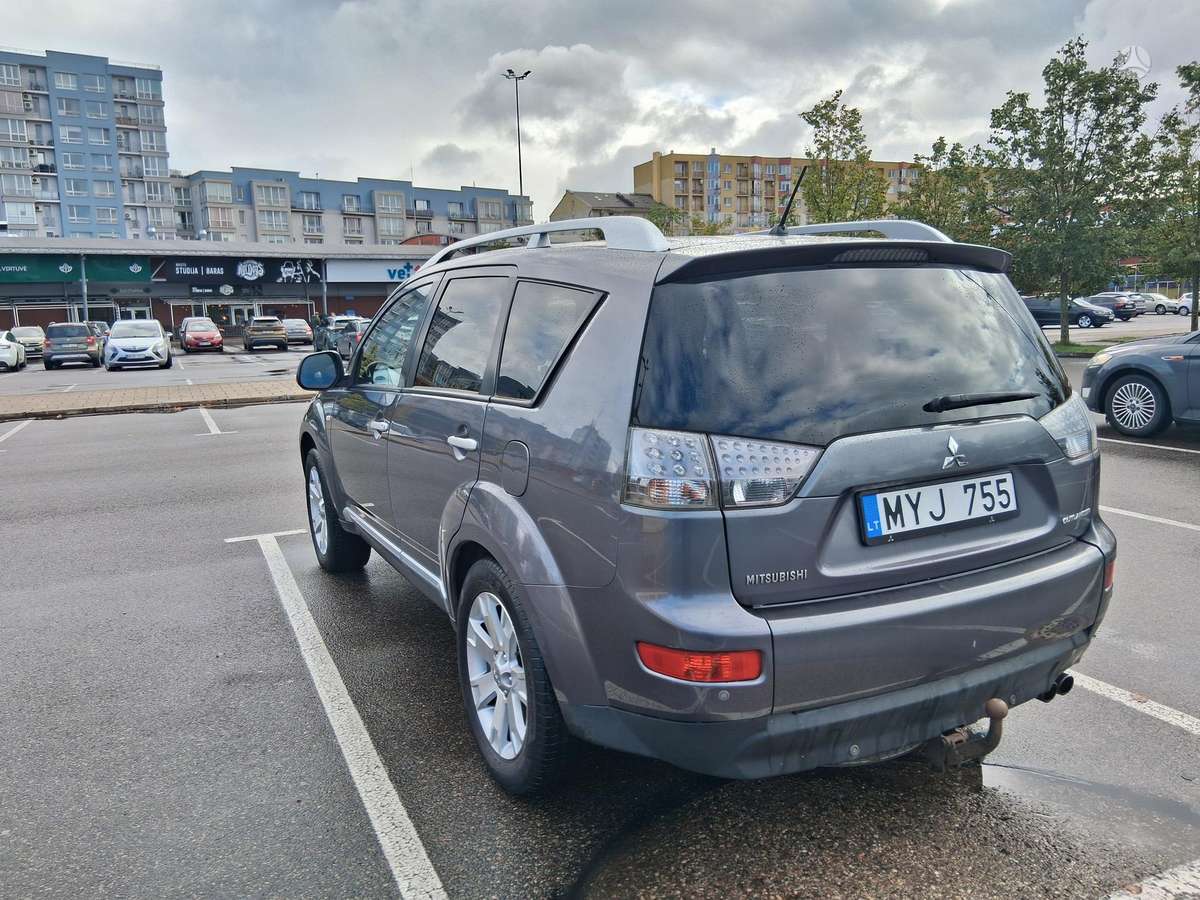 Mitsubishi Outlander 2009 — photo 7