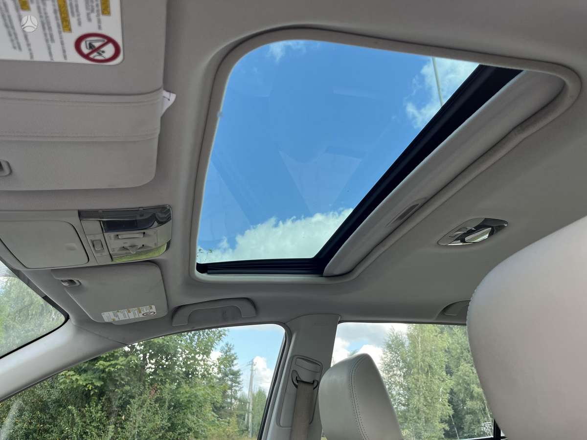 Subaru Legacy 2012 — photo 14