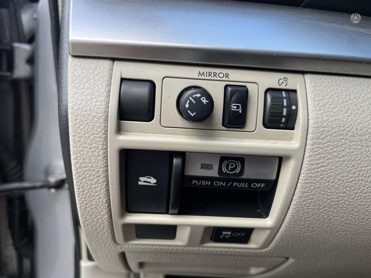 Subaru Legacy 2012 — photo 15