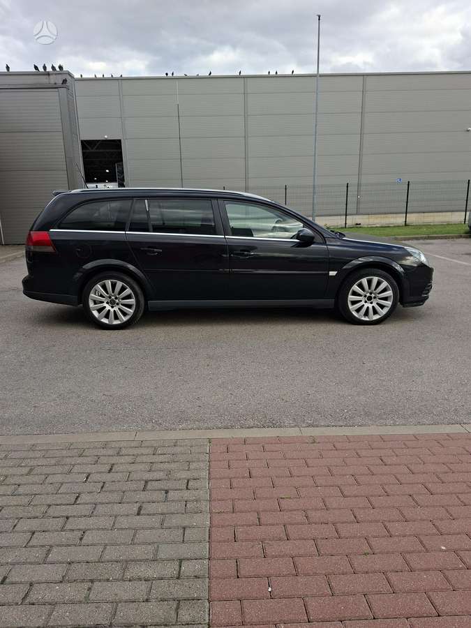 Opel Vectra 2009 — photo 5