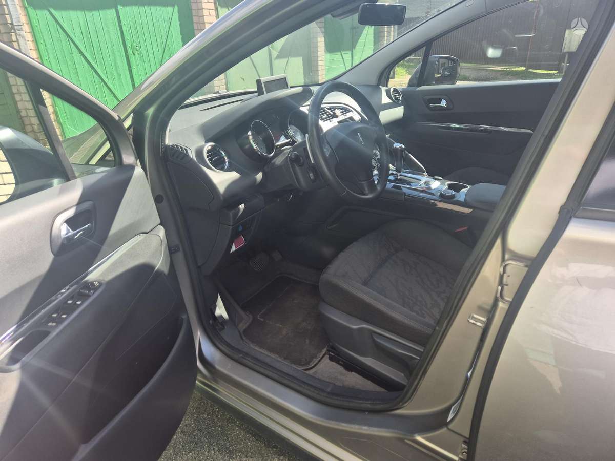 Peugeot 3008 2012 — photo 9