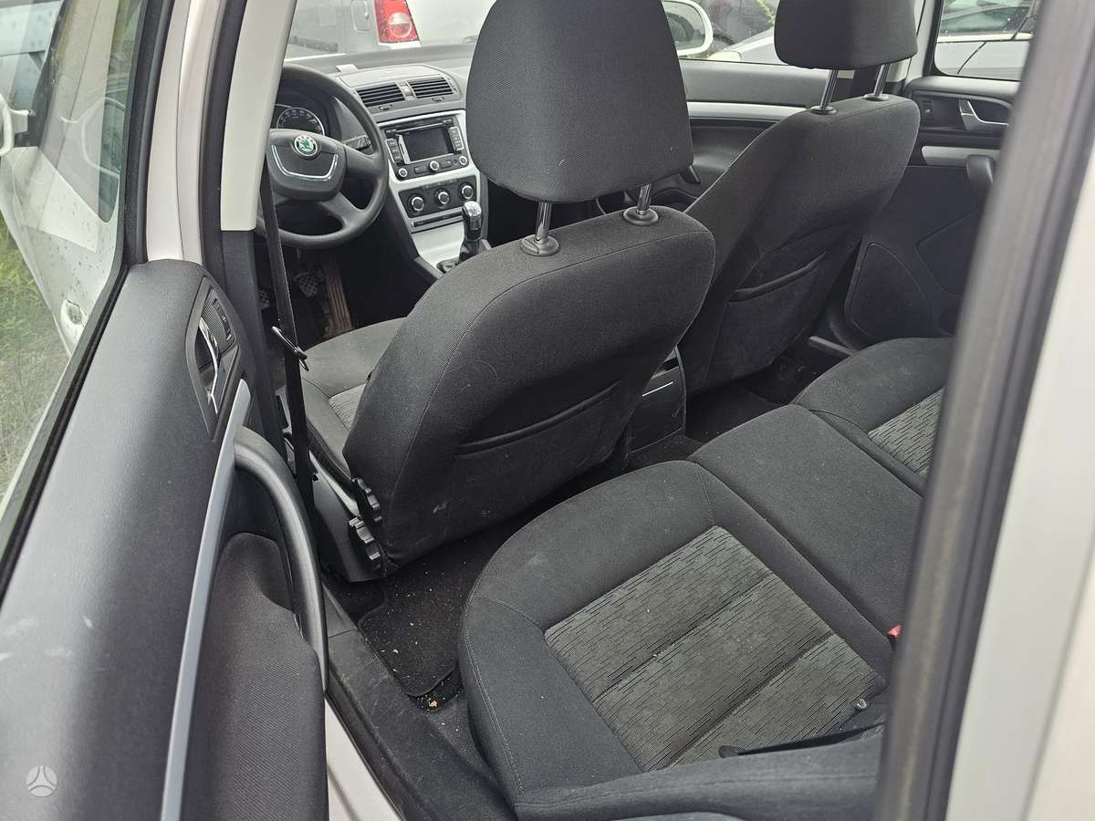 Skoda Octavia 2010 — photo 10