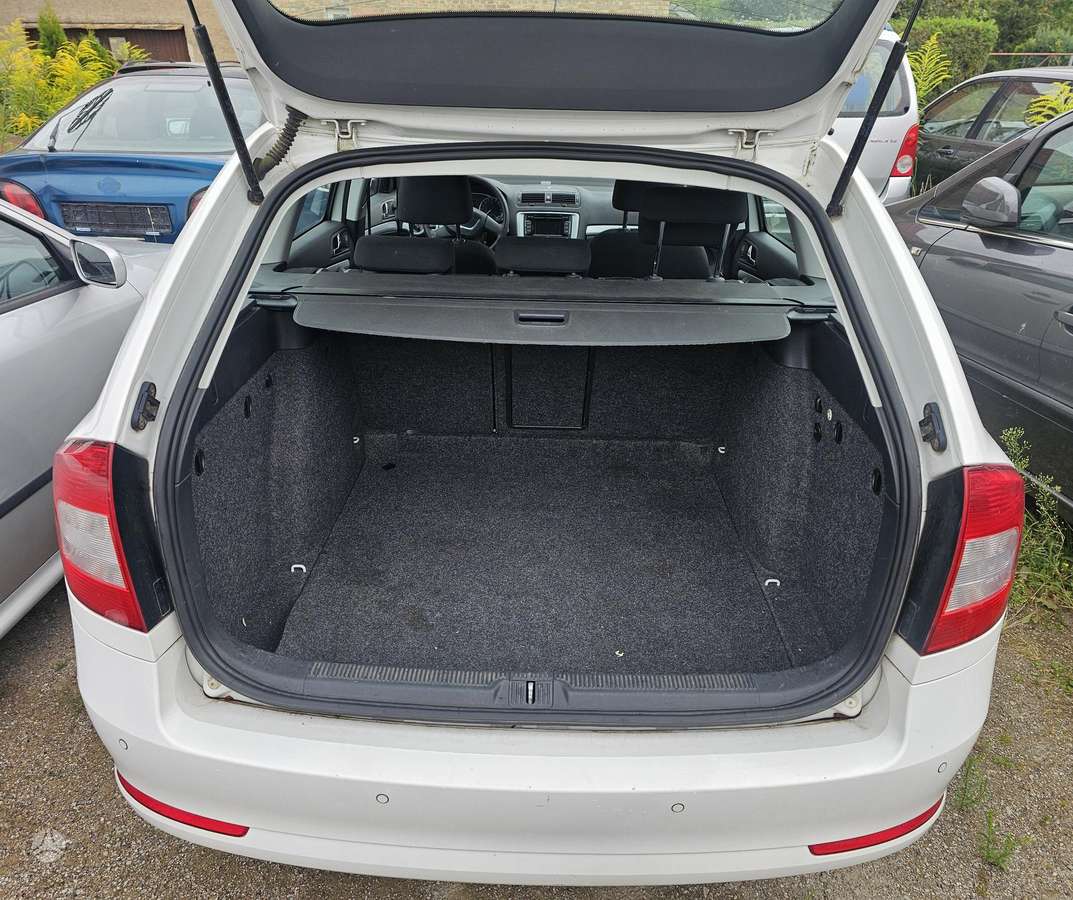 Skoda Octavia 2010 — photo 11