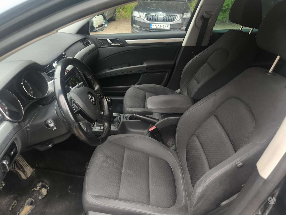 Skoda Superb 2015 — photo 10