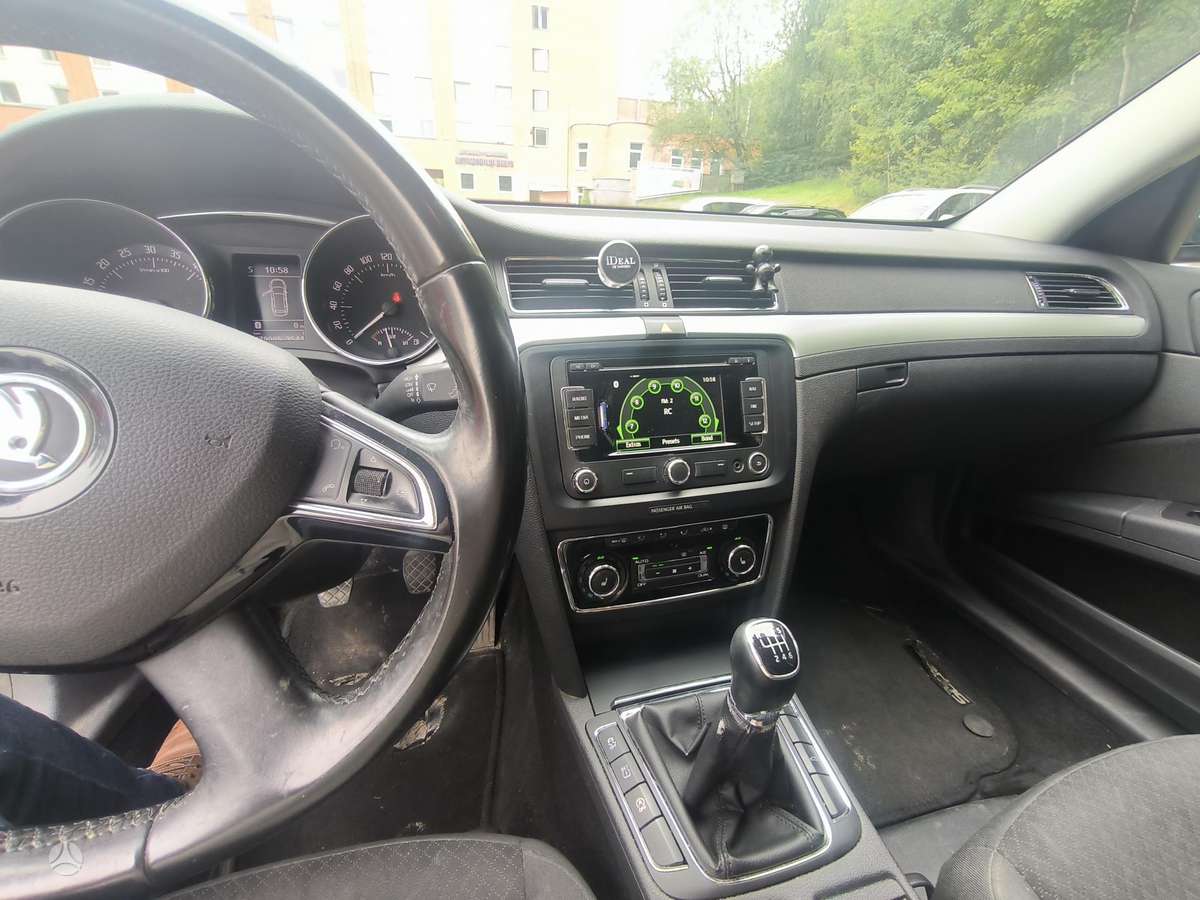 Skoda Superb 2015 — photo 12