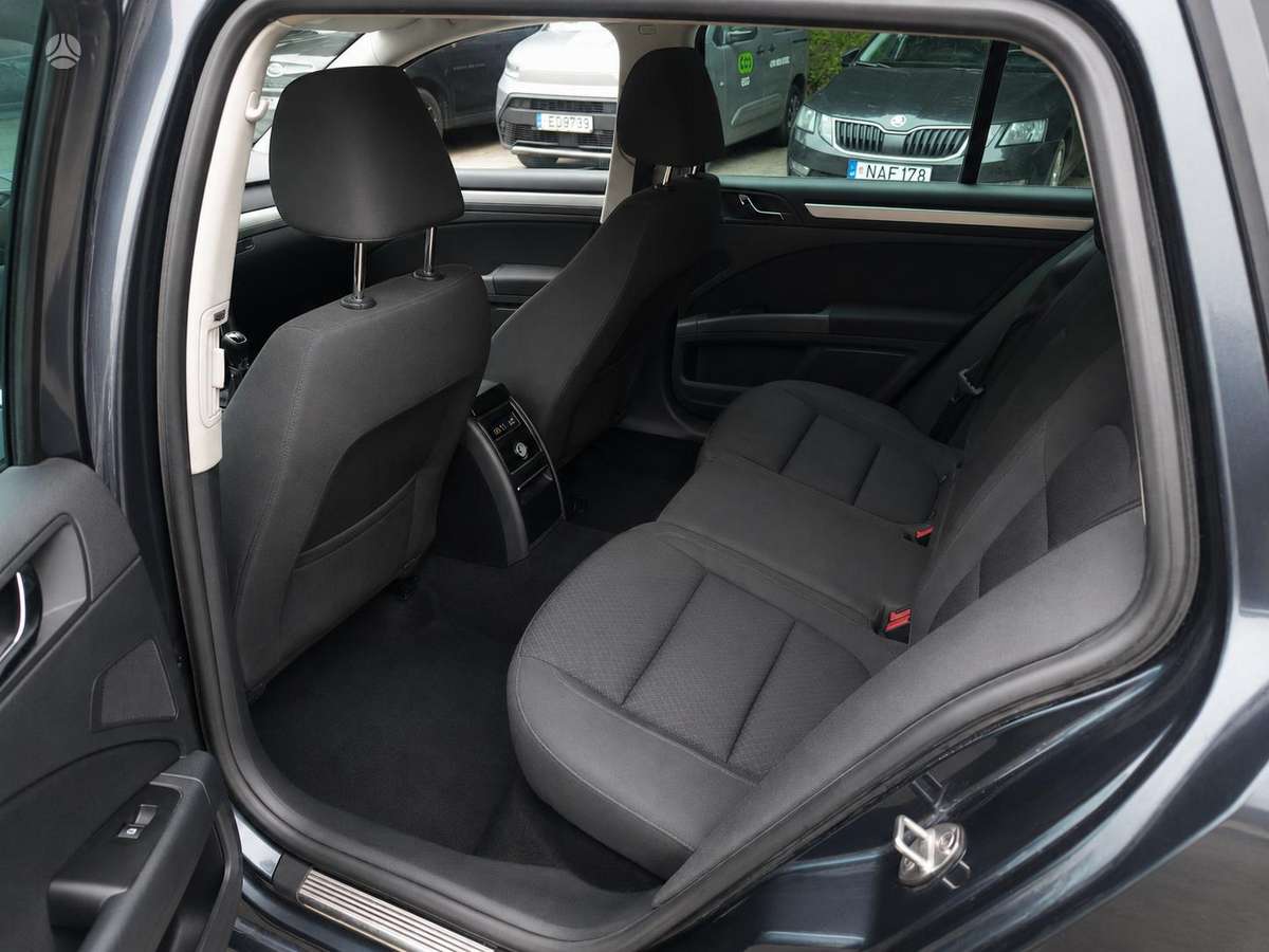 Skoda Superb 2015 — photo 9