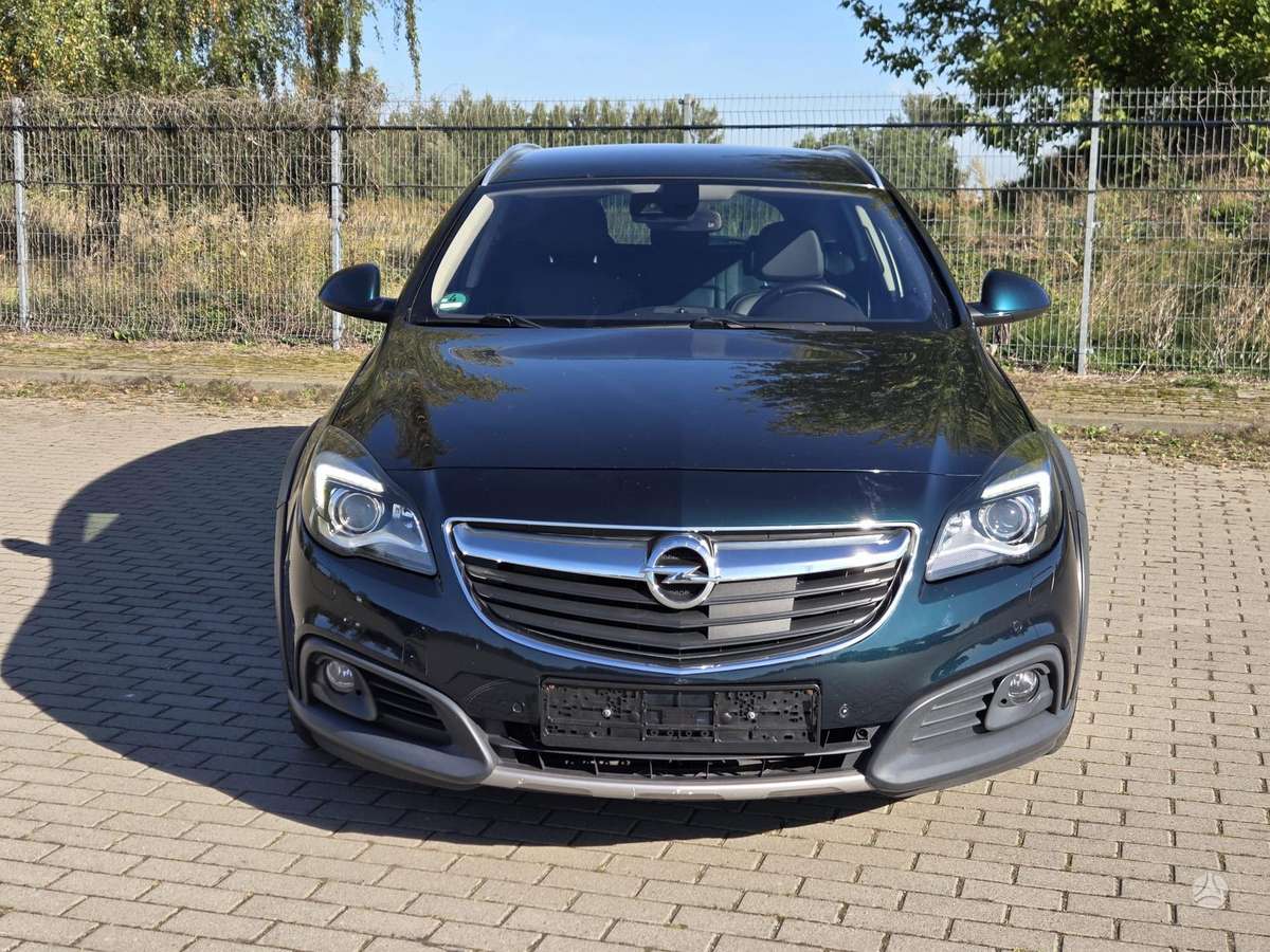 Opel Insignia 2014 — салон