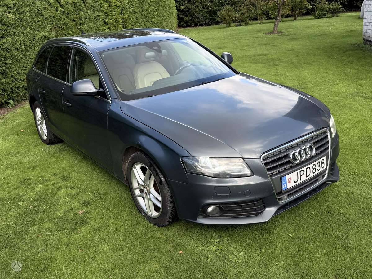 Audi A4 2008 — rear view